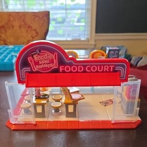 Zuru Mini Brands Foodie Series 2 Food Court Playset